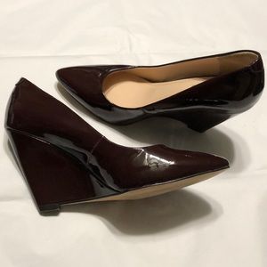 Pour La Victoire patent wedge shoes